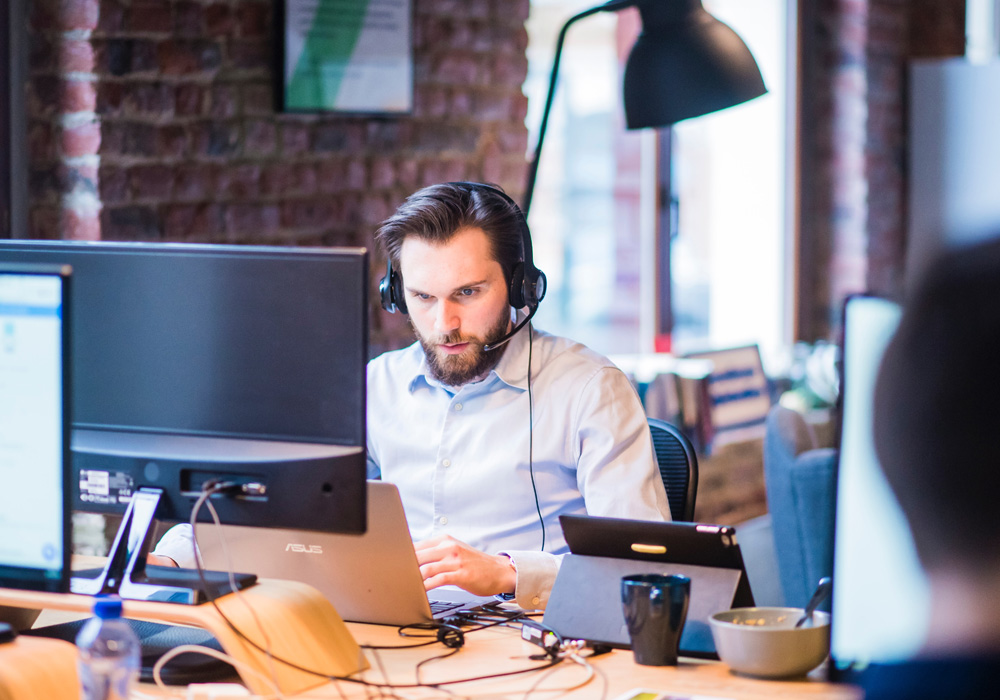 customer-support-2 Customer Support